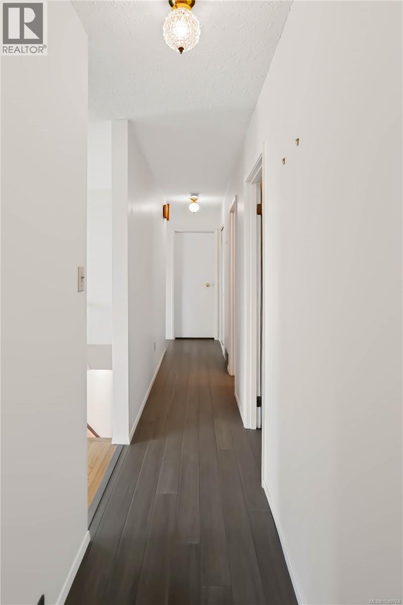226 roland Rd - Image 43