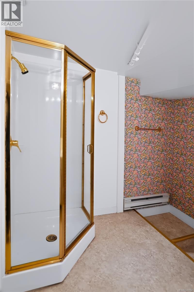 226 roland Rd - Image 56