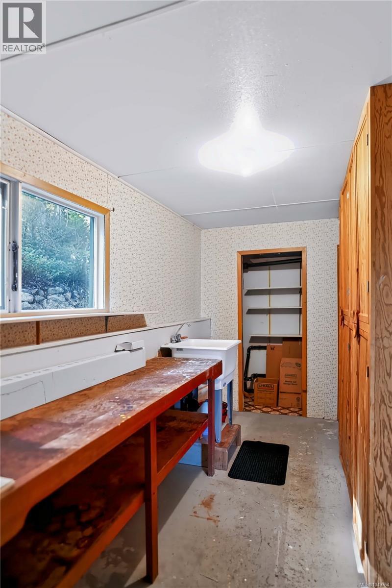 226 roland Rd - Image 61