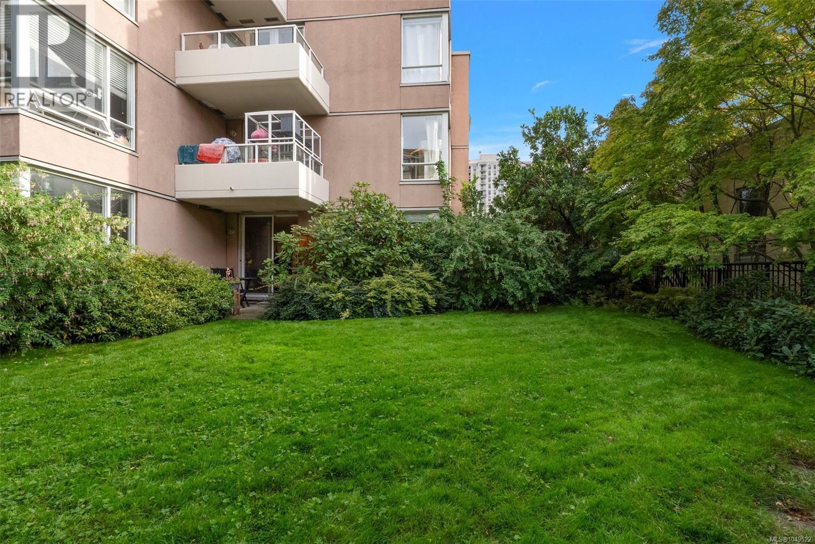 #208 930 Yates St - 6