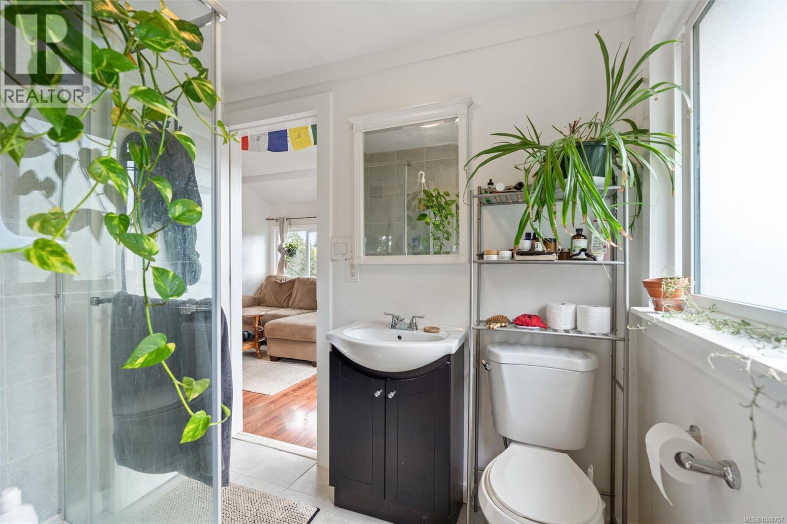 3938 Wilkinson Rd, Saanich