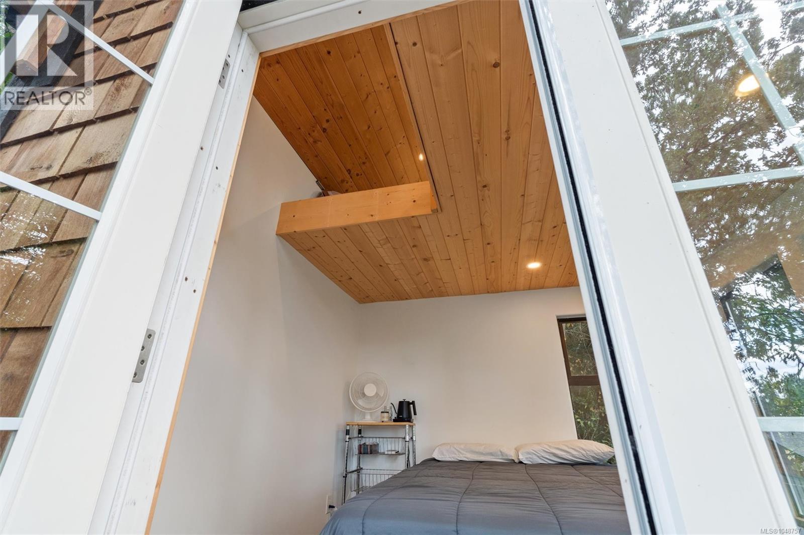3938 Wilkinson Rd, Saanich
