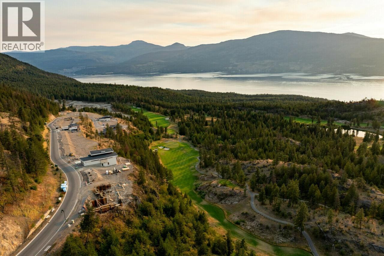  718 Outlook Point, Vernon