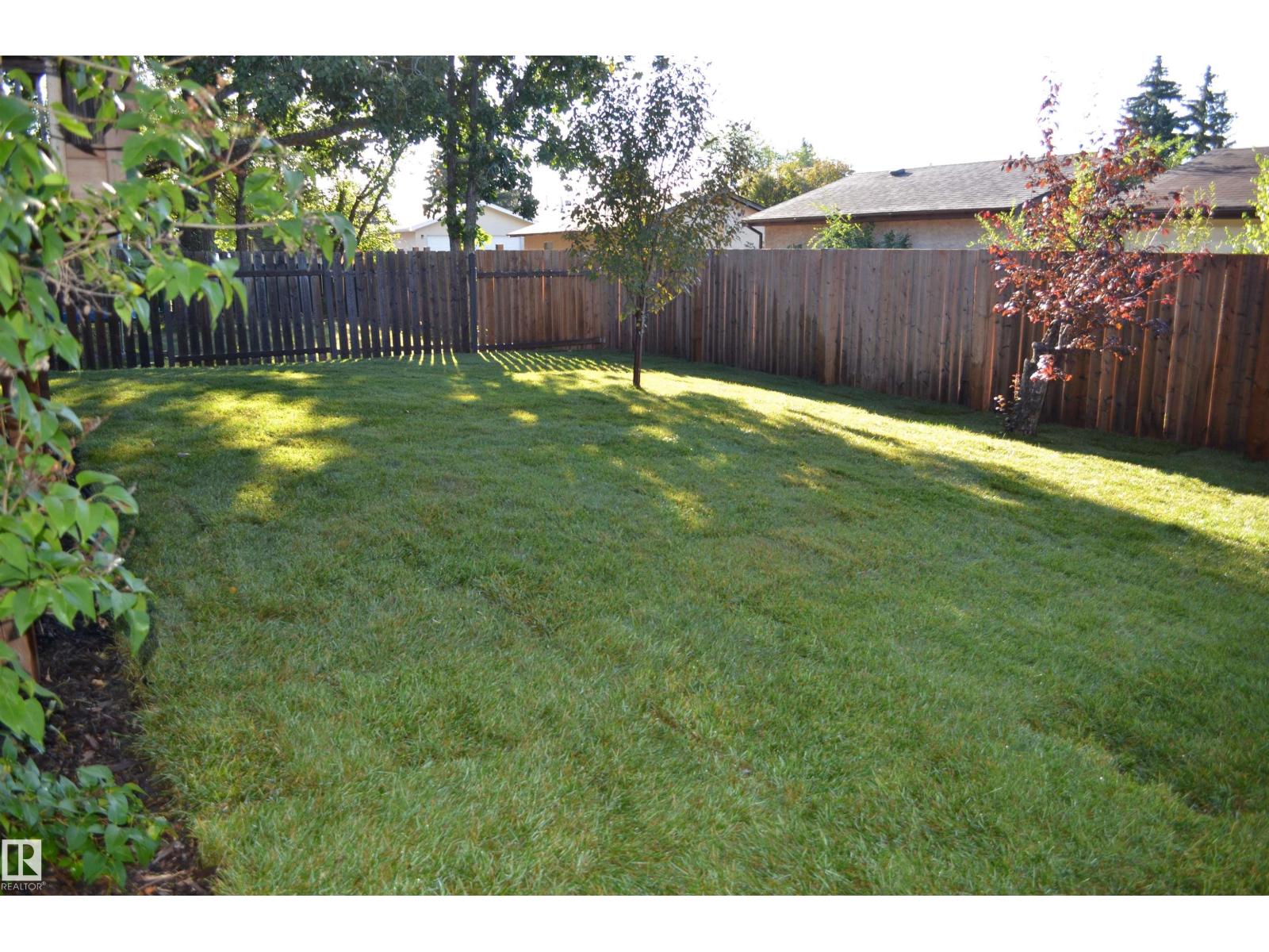 10423 33 AV NW - Image 40