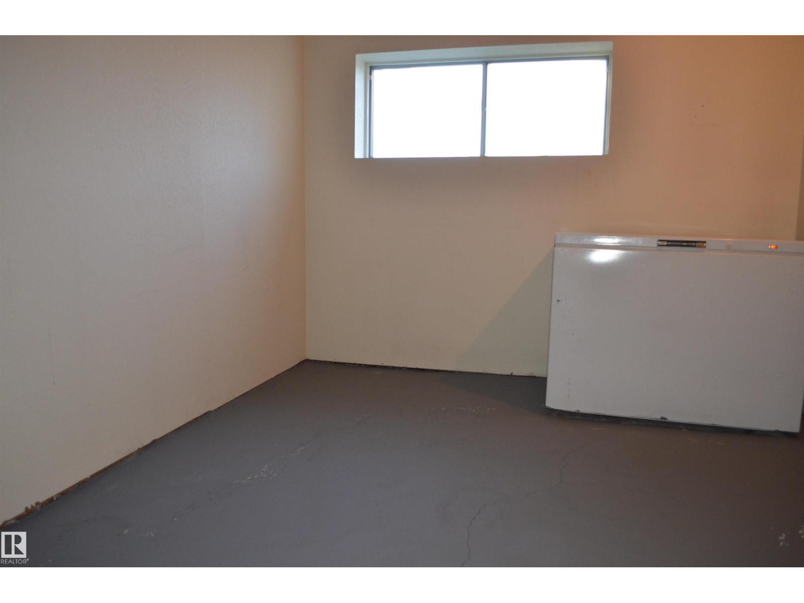 10423 33 AV NW - Image 31