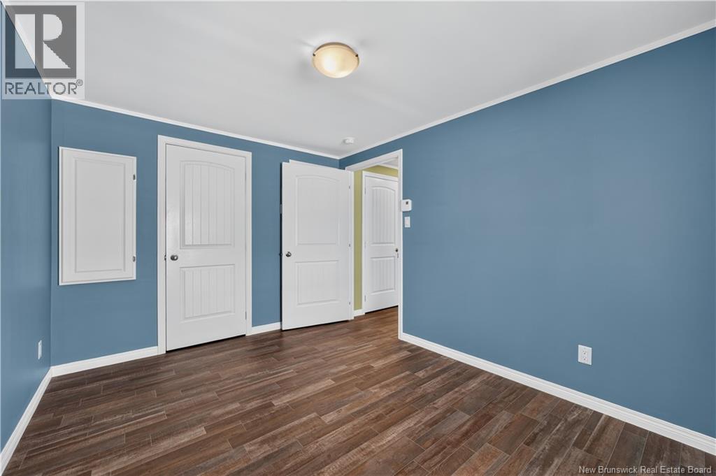 8 Spring Drive - Image 11