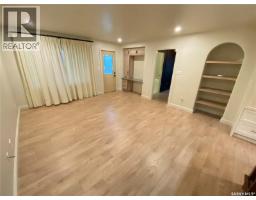 Foyer - 324 Sully Avenue, Orkney Rm No  244, SK S4N4K1 Photo 6