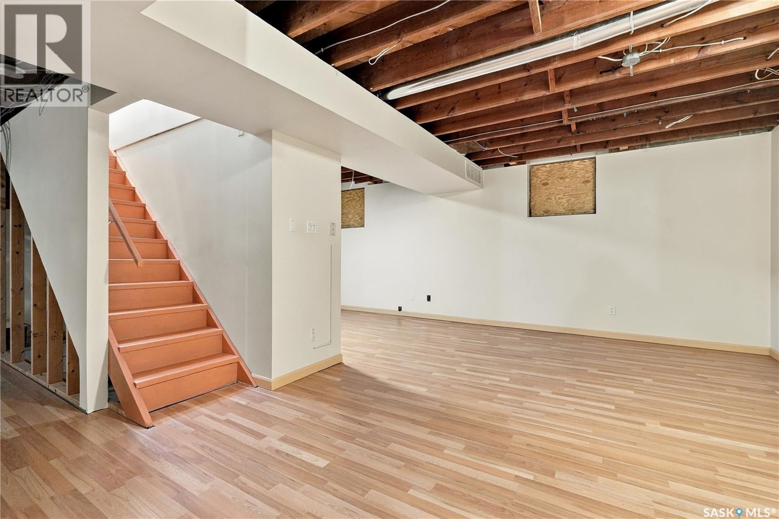 3231 Robinson STREET - 25