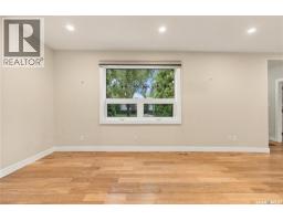 Den - 3231 Robinson Street, Regina, SK S4S1V8 Photo 9