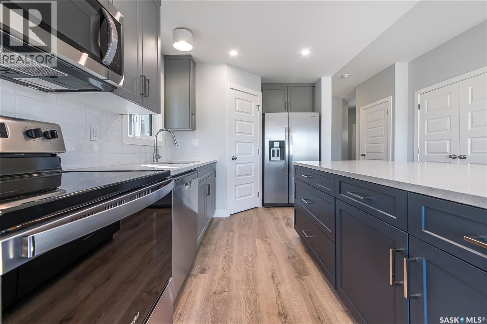 563 Traeger MANOR - 11