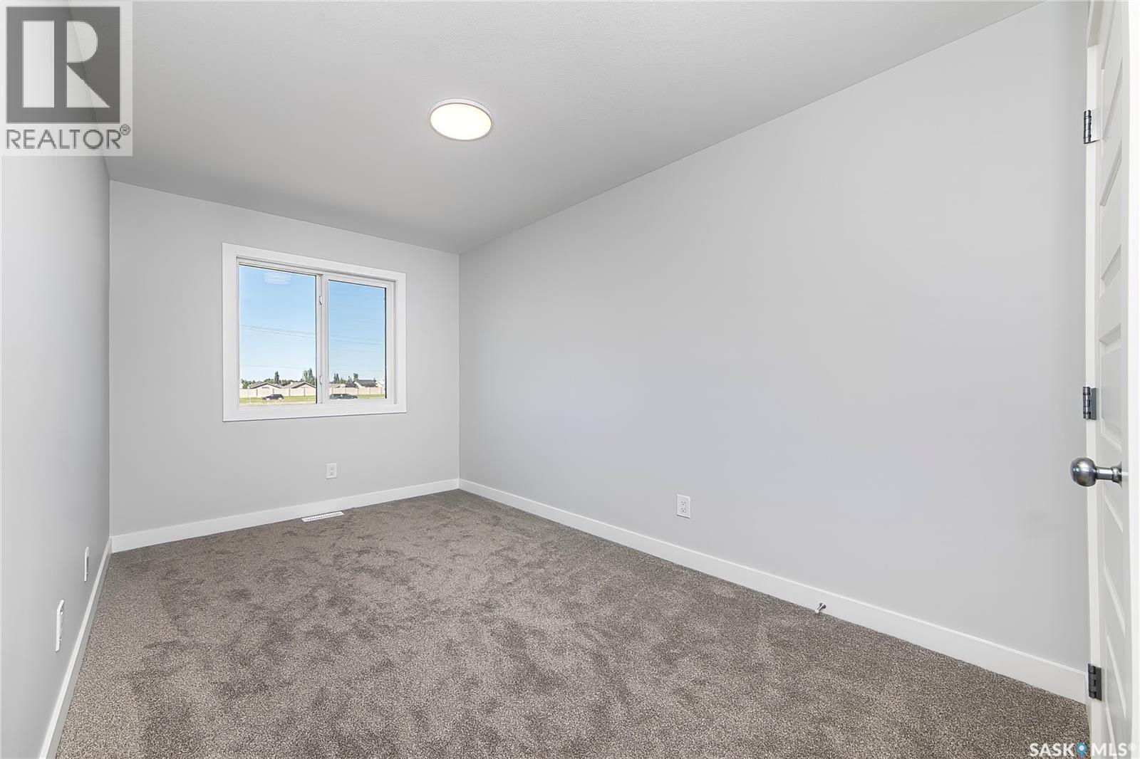563 Traeger MANOR, Saskatoon — photo 33