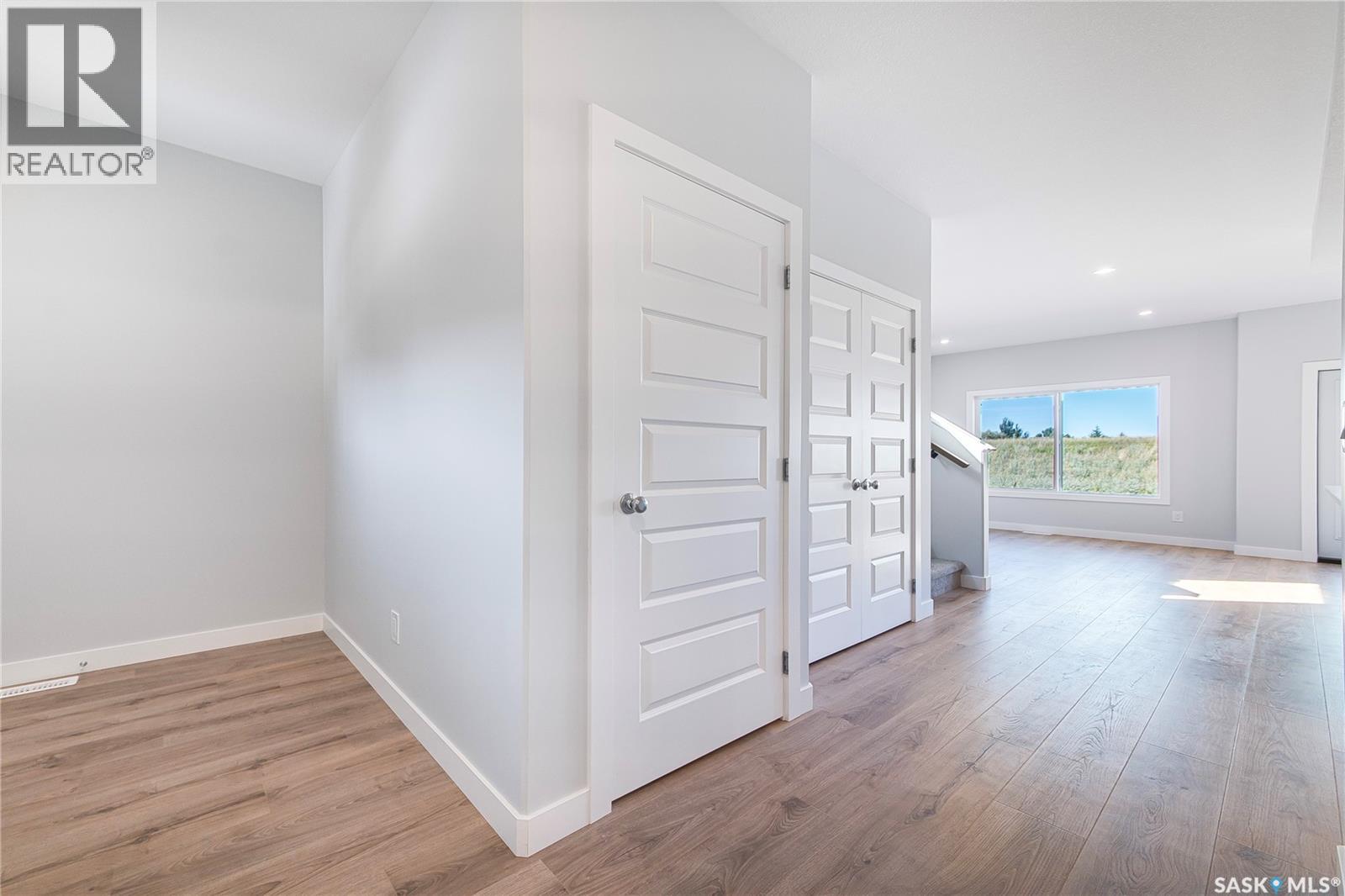 563 Traeger MANOR, Saskatoon — photo 4