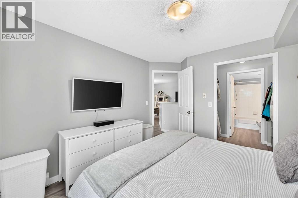 #7205 304 Mackenzie Way SW - 23