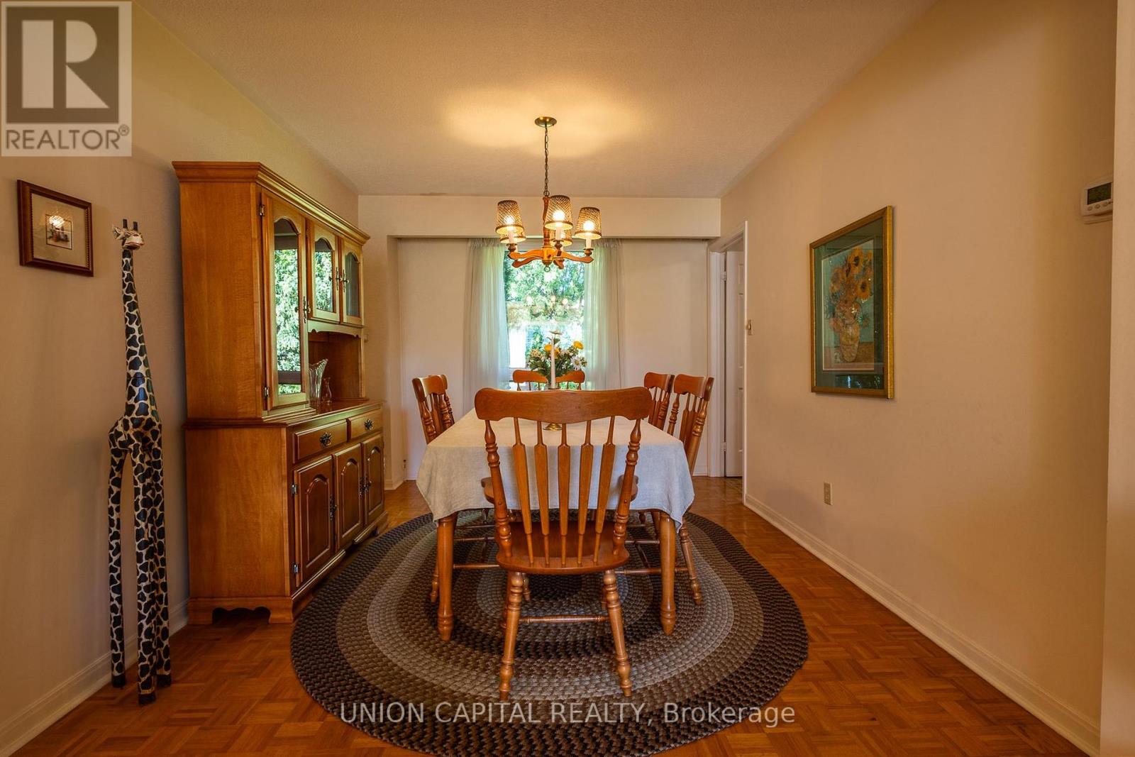 223 CENTRE STREET W - 8