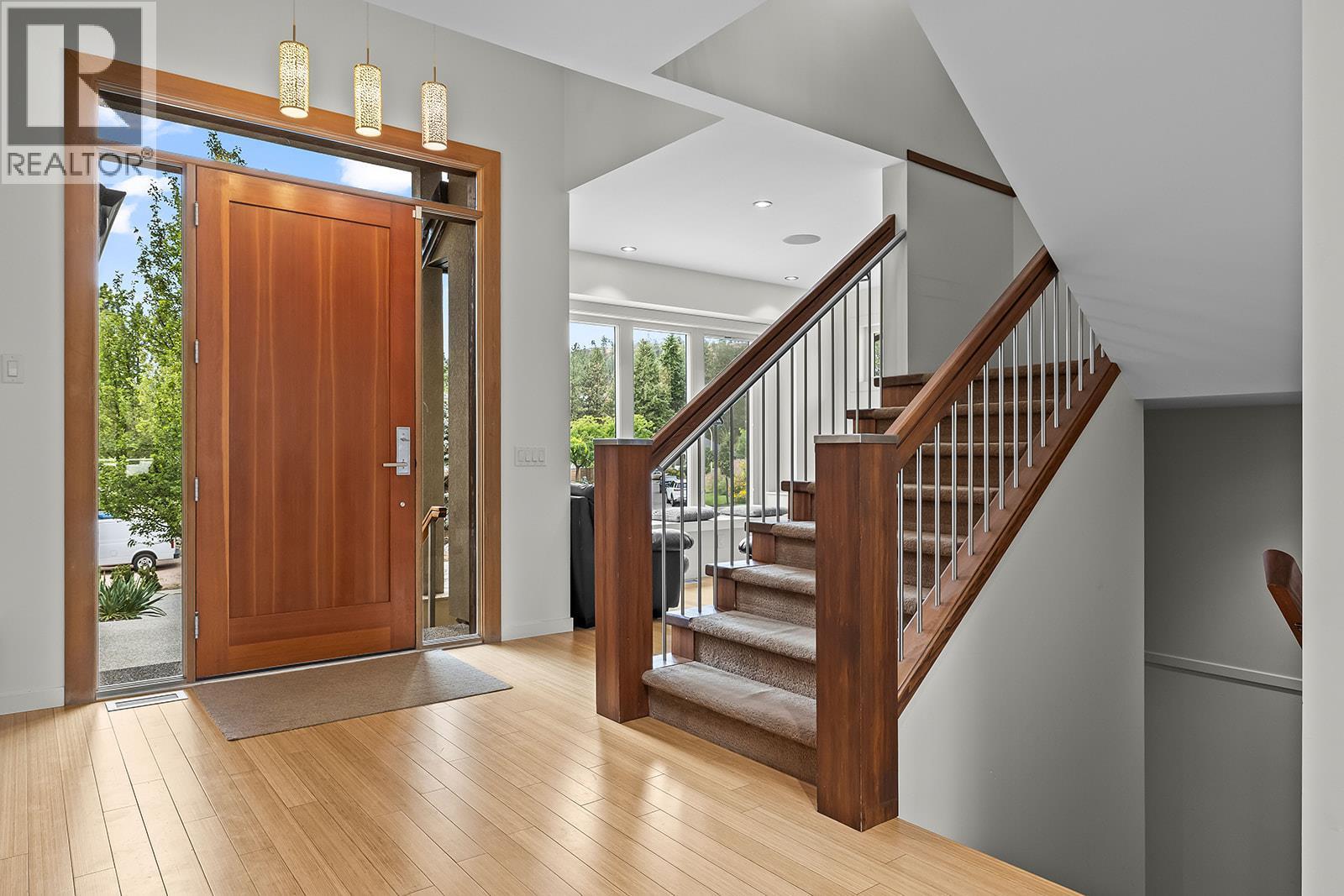 526 Caramillo Court, Kelowna