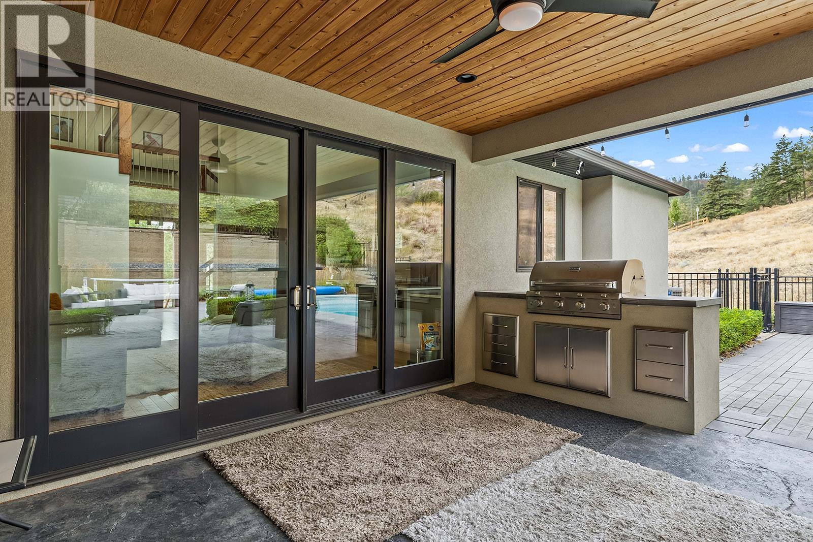 526 Caramillo Court, Kelowna