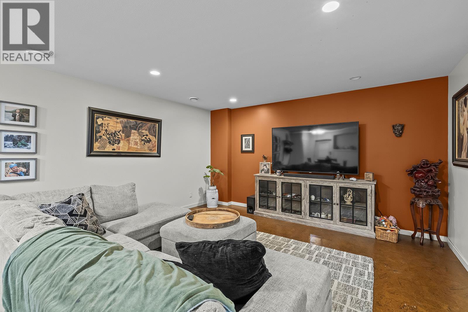 526 Caramillo Court, Kelowna