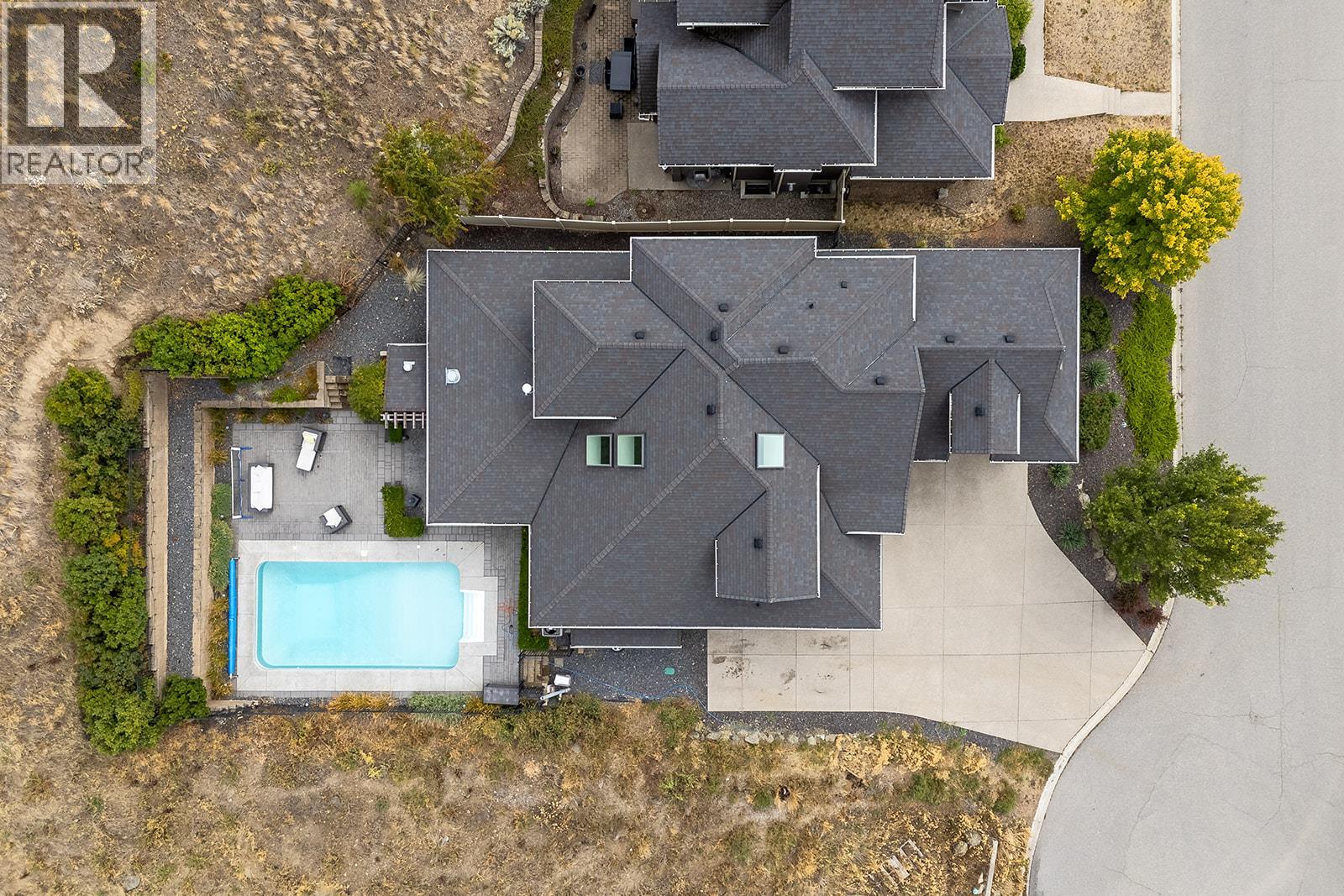 526 Caramillo Court, Kelowna