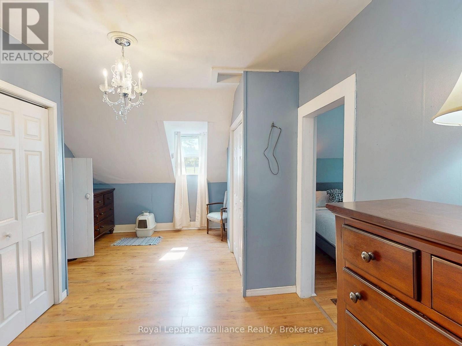 729 FOXBORO-STIRLING ROAD - Image 27