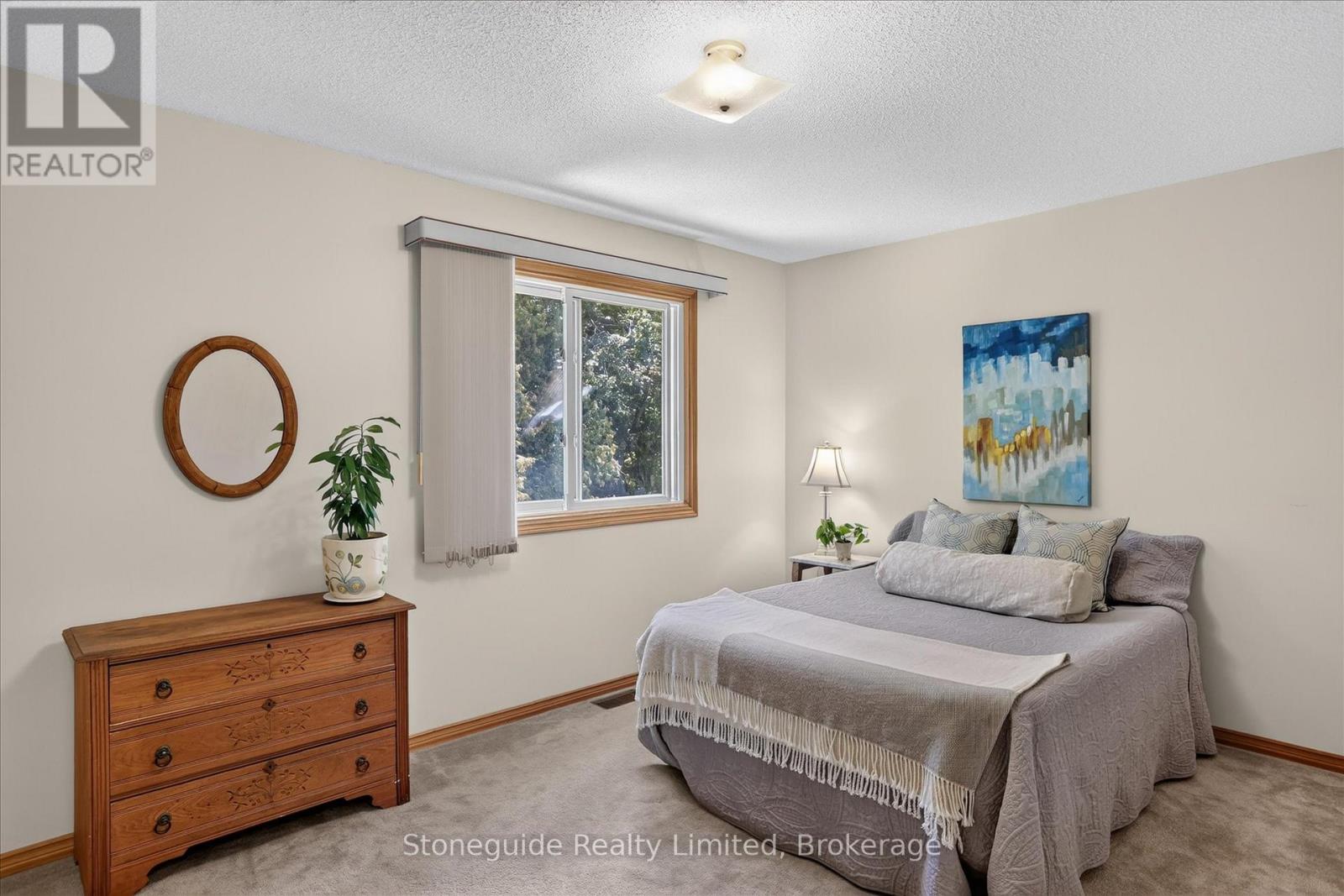 1185 HUNTINGTON CIRCLE - 15