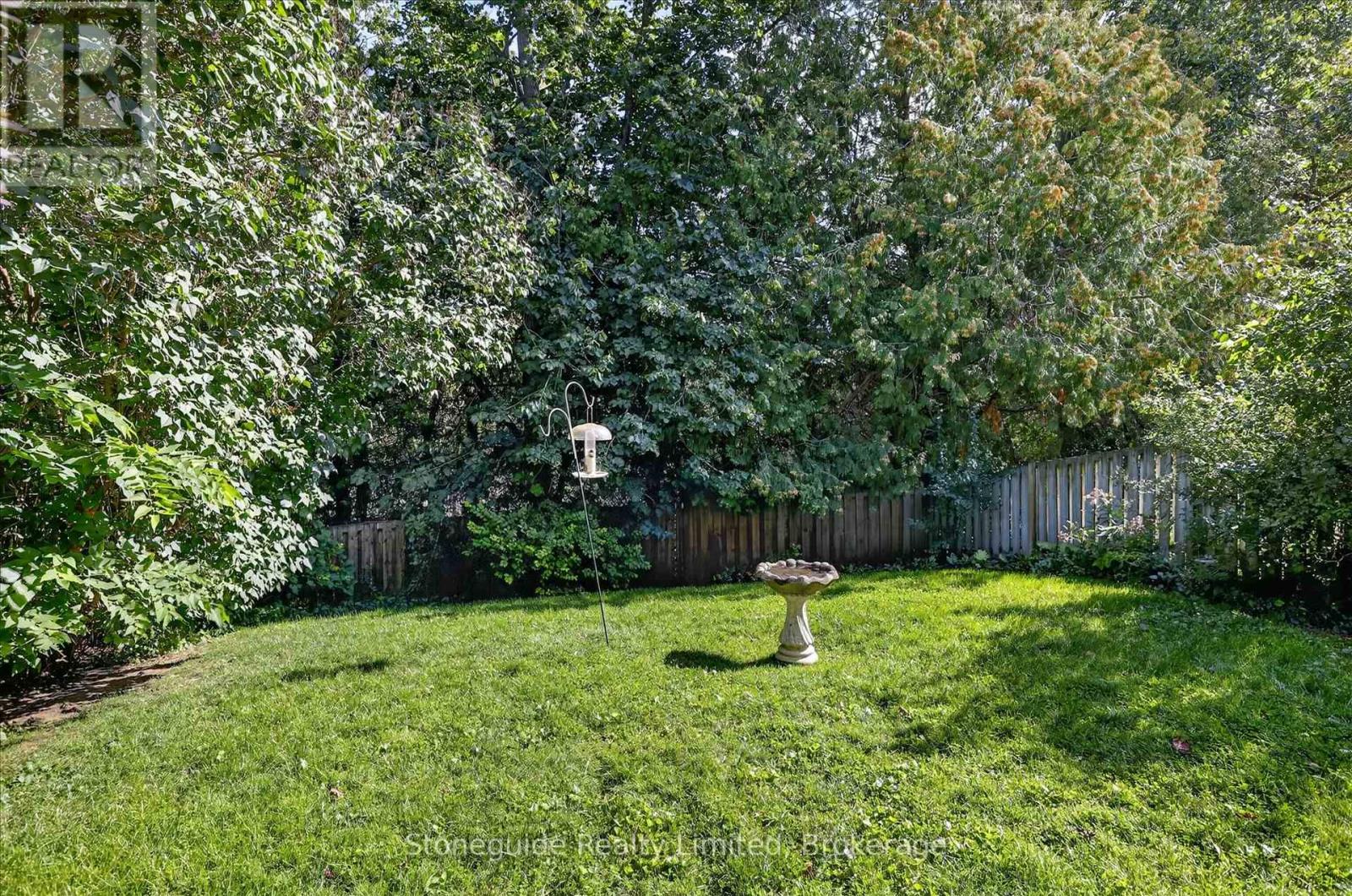 1185 HUNTINGTON CIRCLE - 27