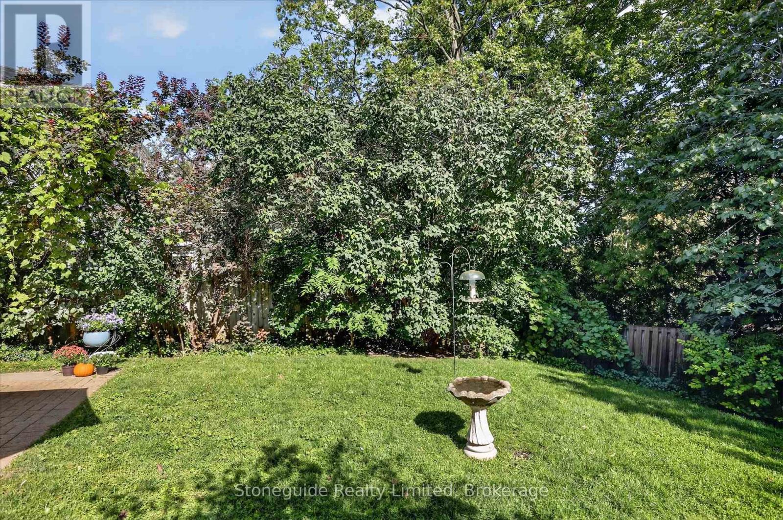 1185 HUNTINGTON CIRCLE - 30