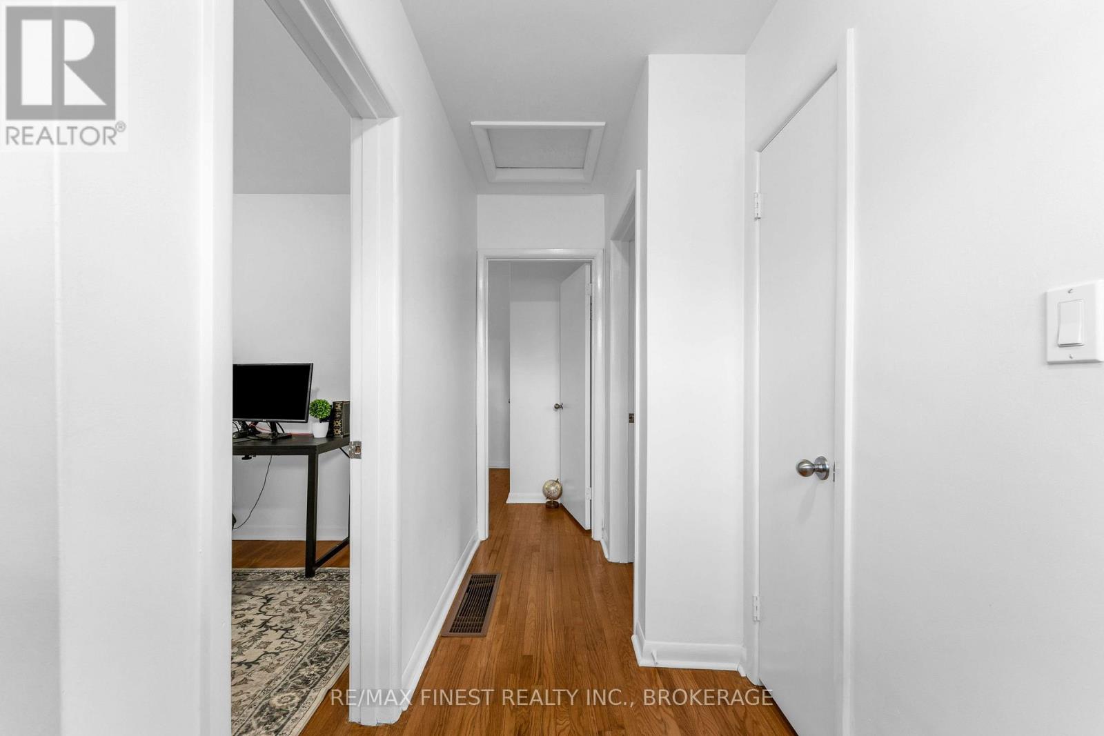 330 MEADOWCREST ROAD - Image 22