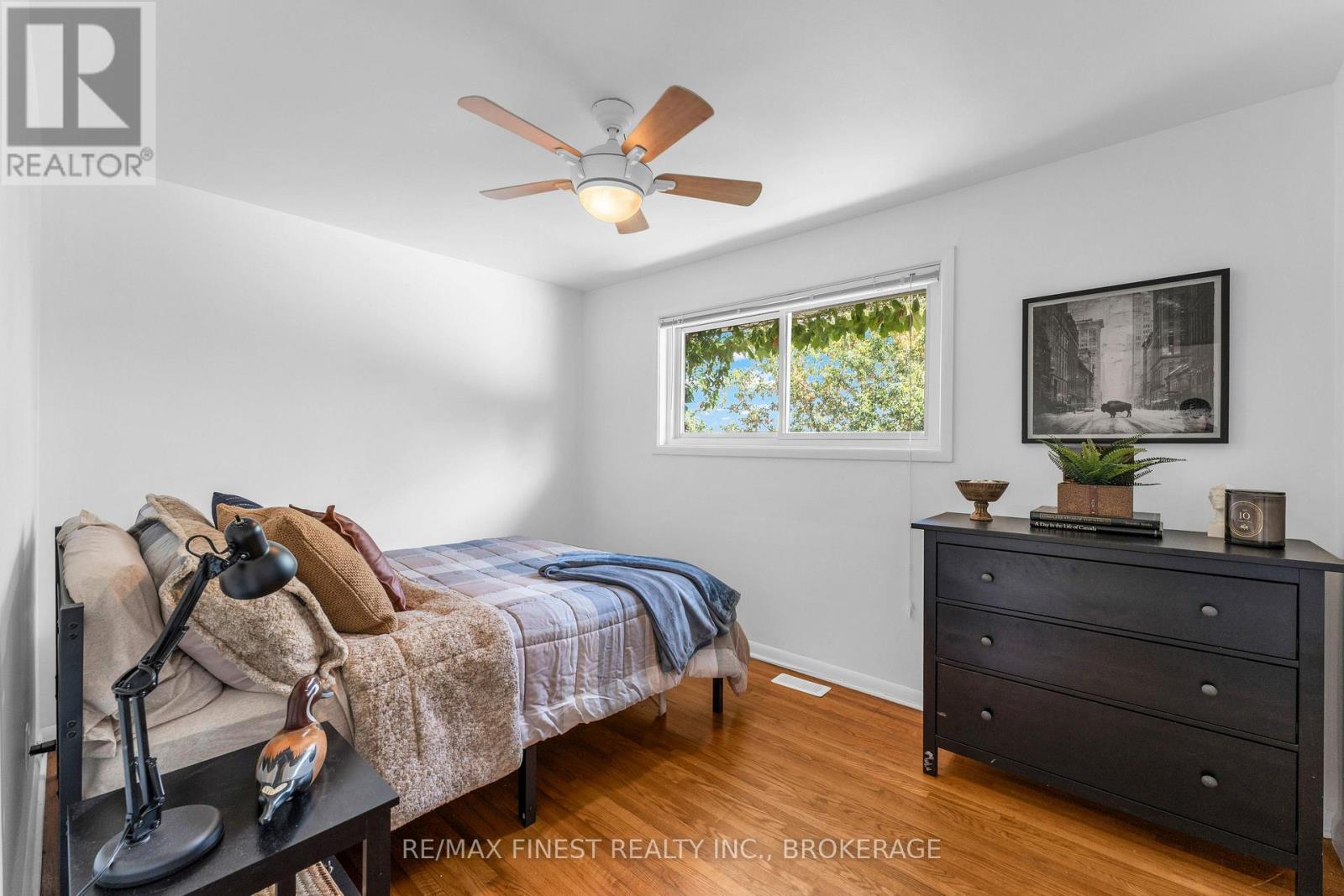 330 MEADOWCREST ROAD - Image 26