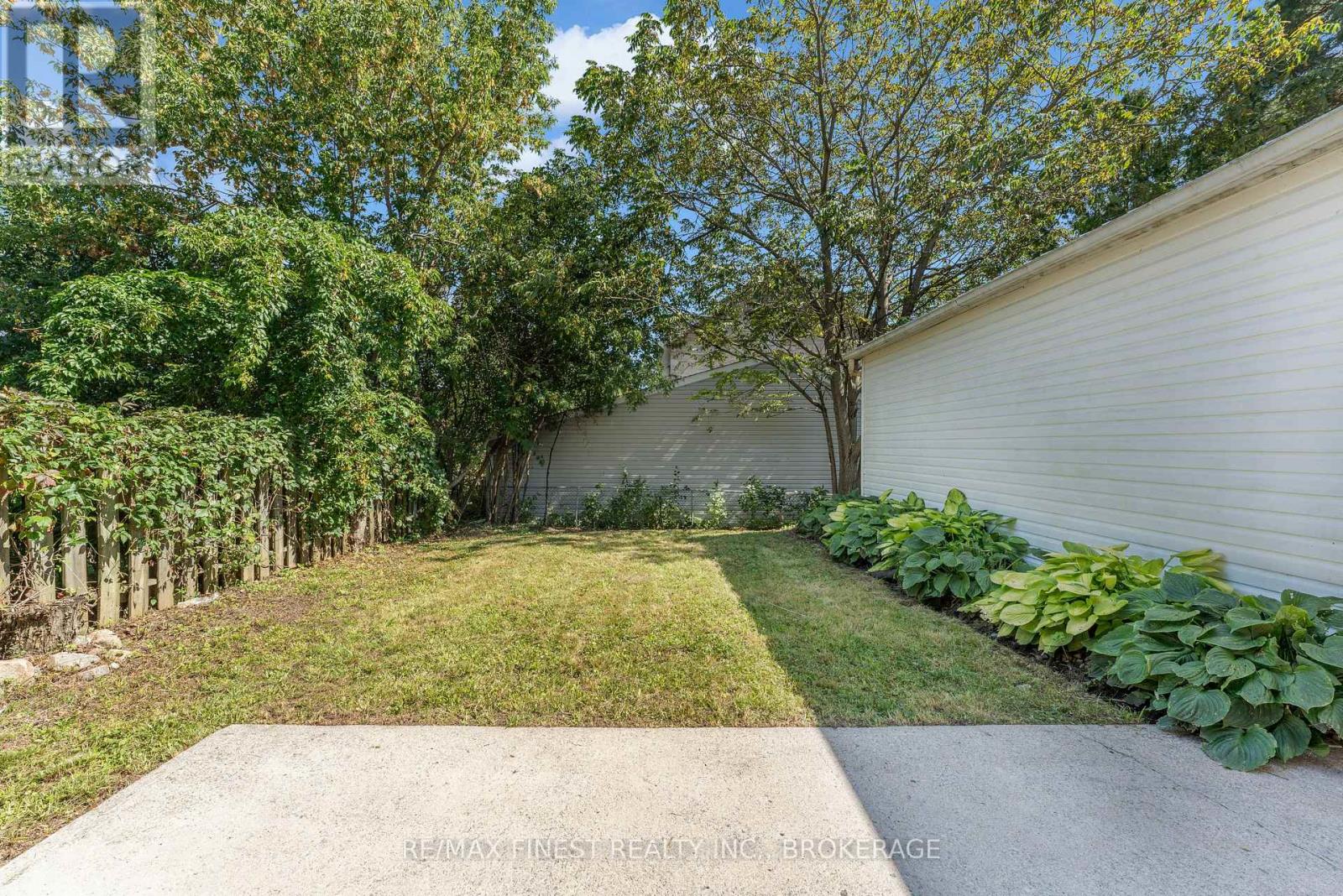 330 MEADOWCREST ROAD - Image 45