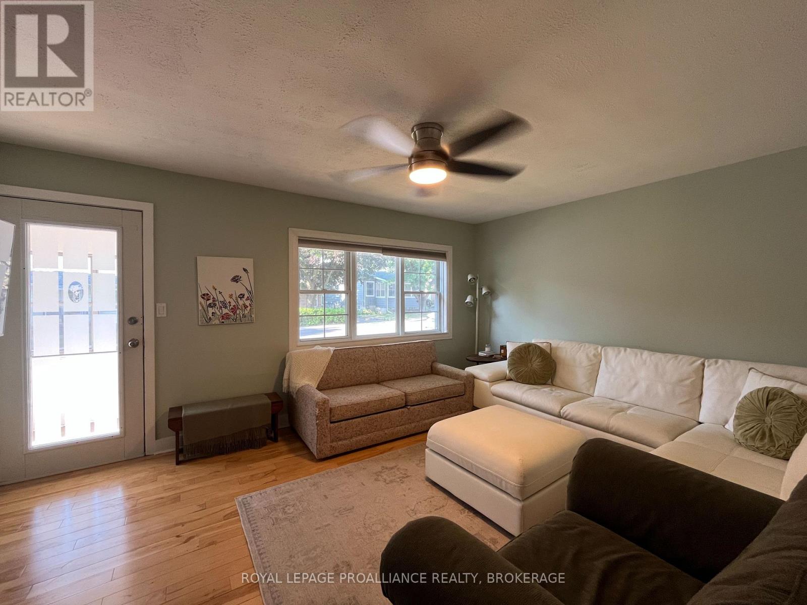 7 THIRD AVENUE, Kingston (East of Sir John A. Blvd) — photo 7