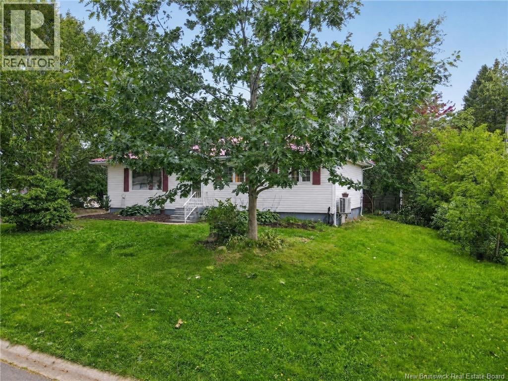 305 Todd Street, Riverview — photo 4