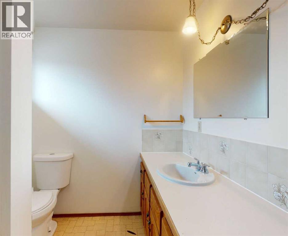 9329 63 Avenue - Image 24