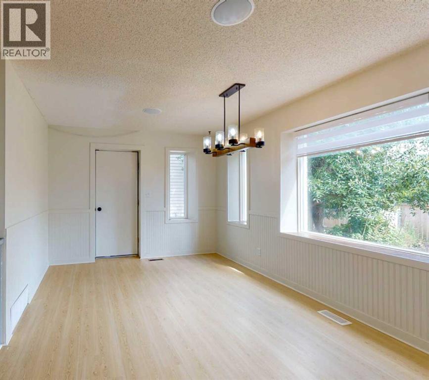 9329 63 Avenue - 10