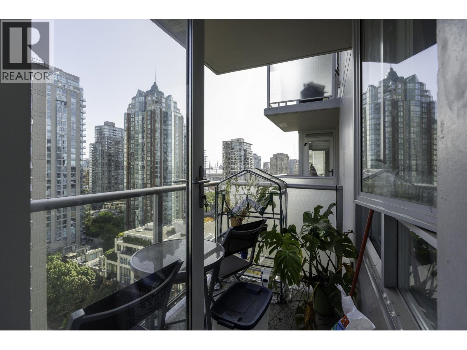 1702 1001 RICHARDS STREET, Vancouver