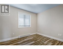 5 Chatwood Crescent thumbnail 13
