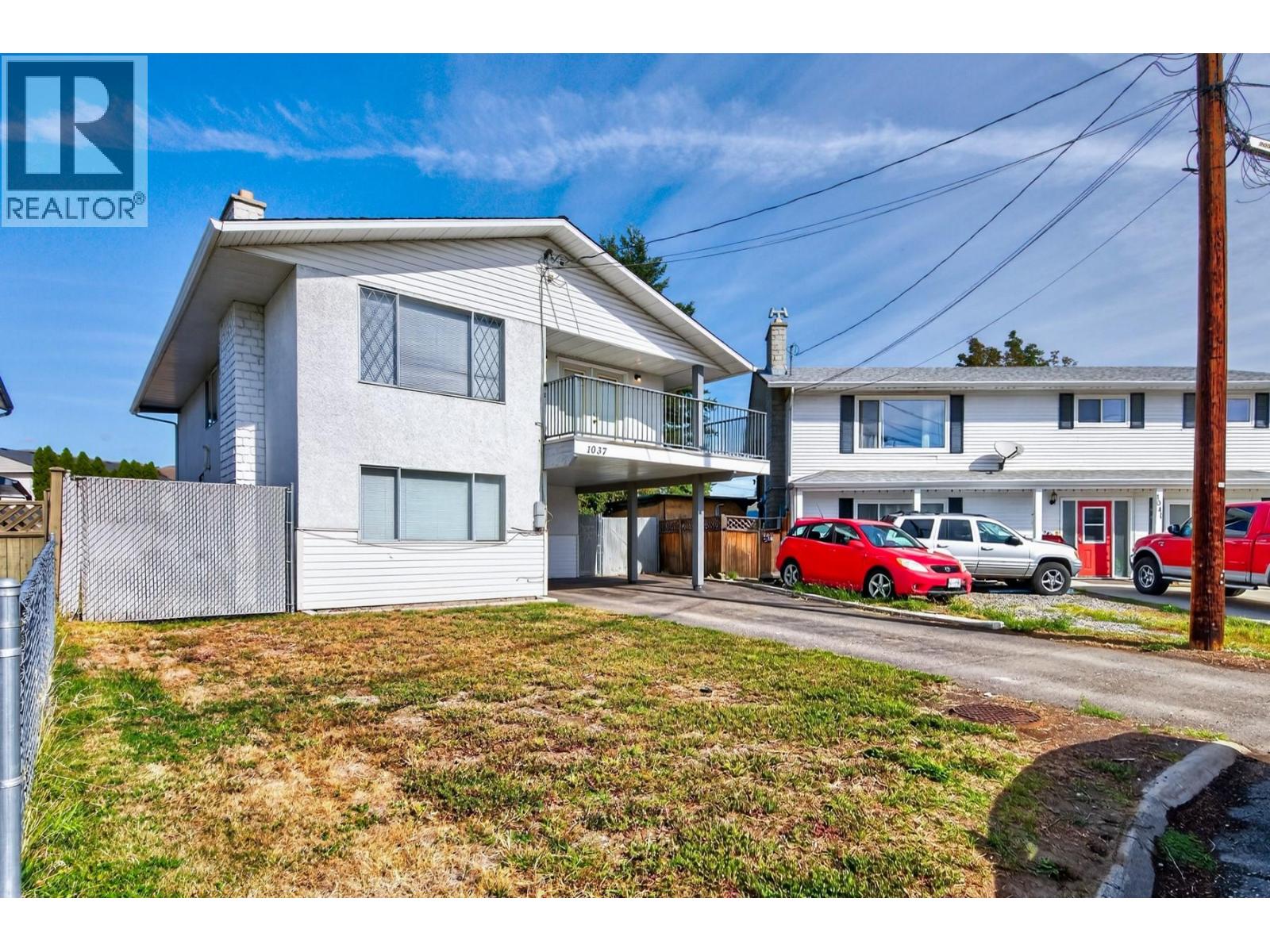 1037 Dundas Street - 34