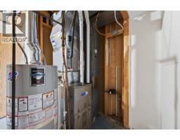 1037 Dundas Street, Kamloops, BC V2B2T1 Photo 32