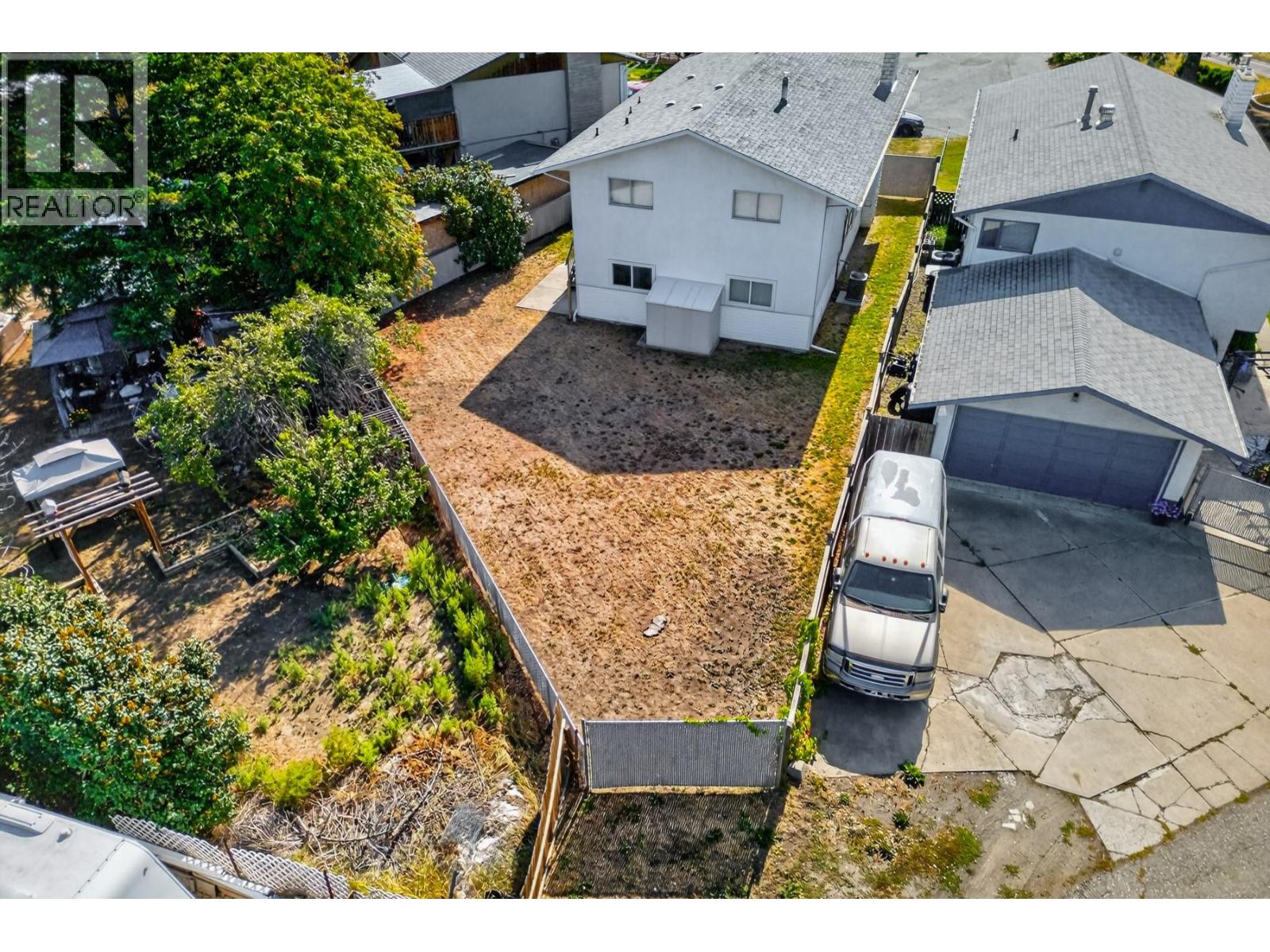 1037 Dundas Street - Image 44