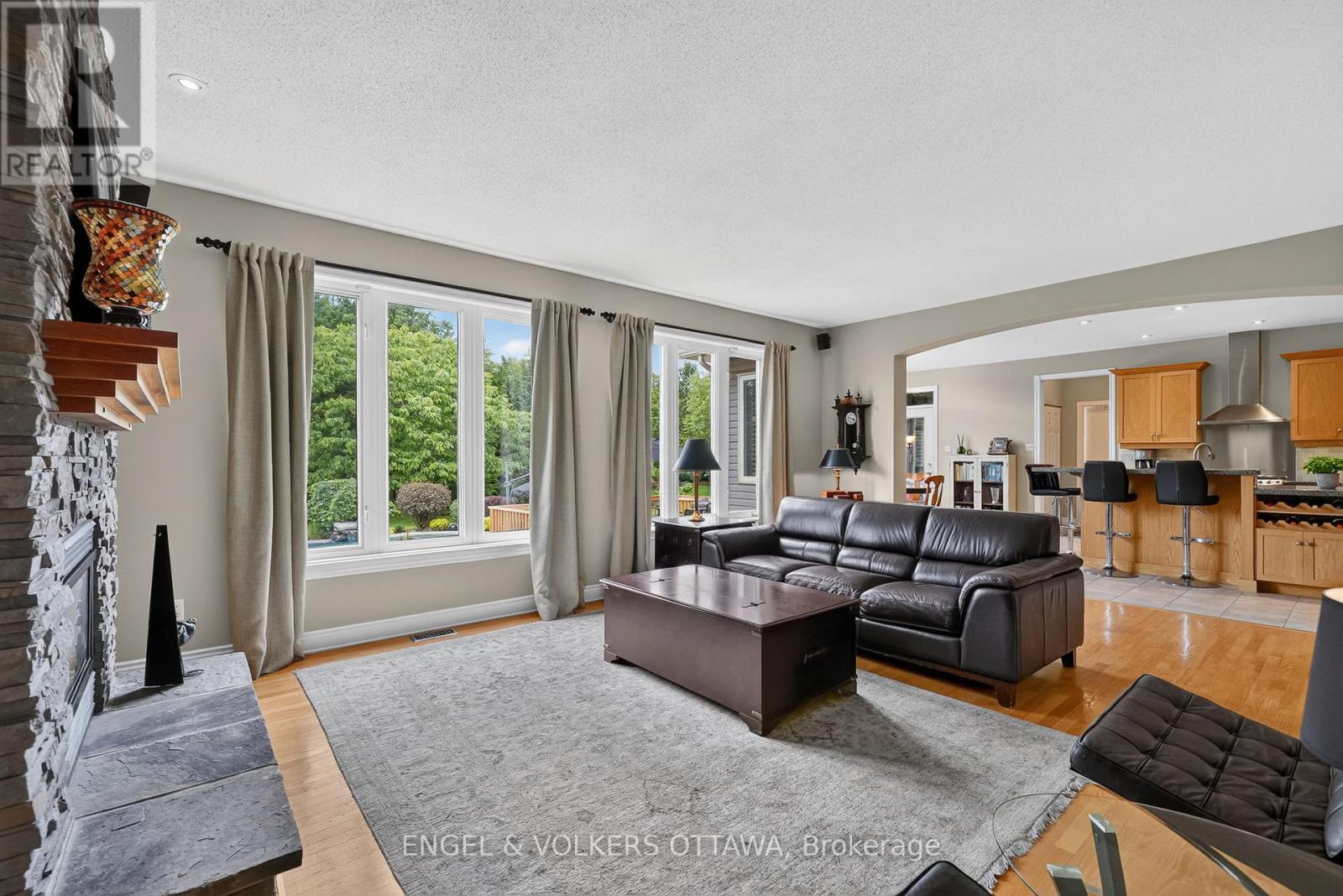 1599 LANDEL DRIVE, Ottawa. Luxury613. By Peter Sagos - Image 11