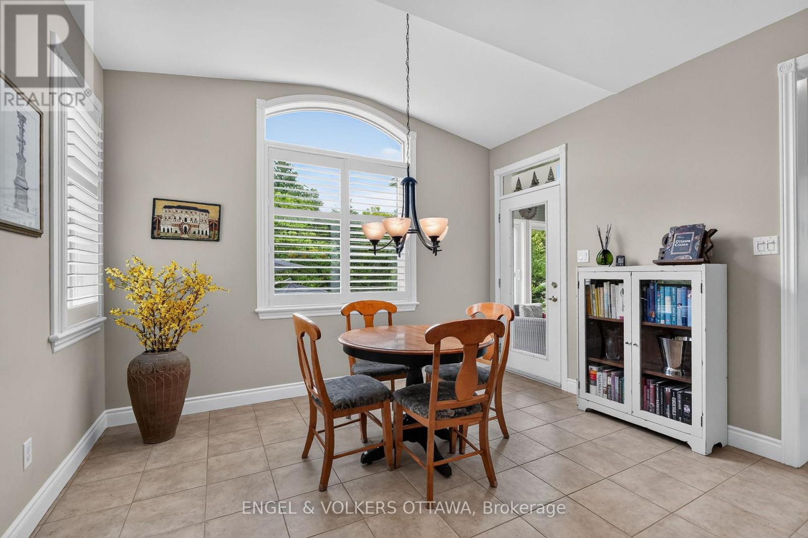 1599 LANDEL DRIVE, Ottawa. Luxury613. By Peter Sagos - Image 17