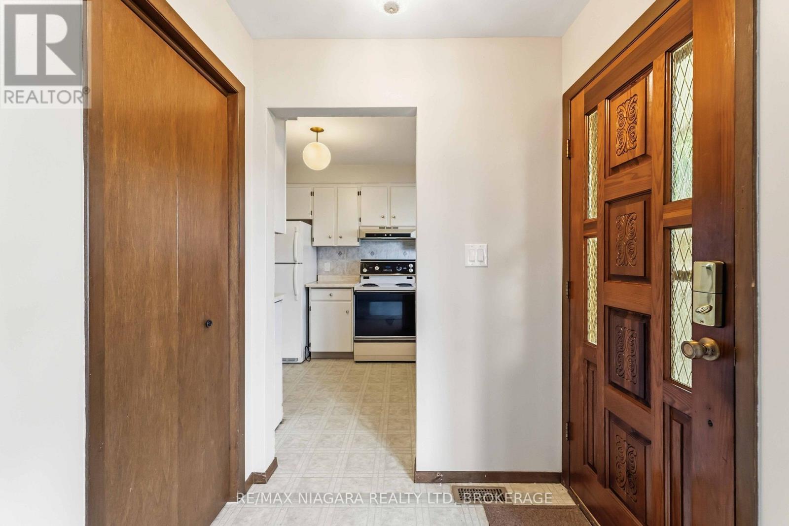34 ROYAL ROAD, Port Colborne (Main Street) — photo 3