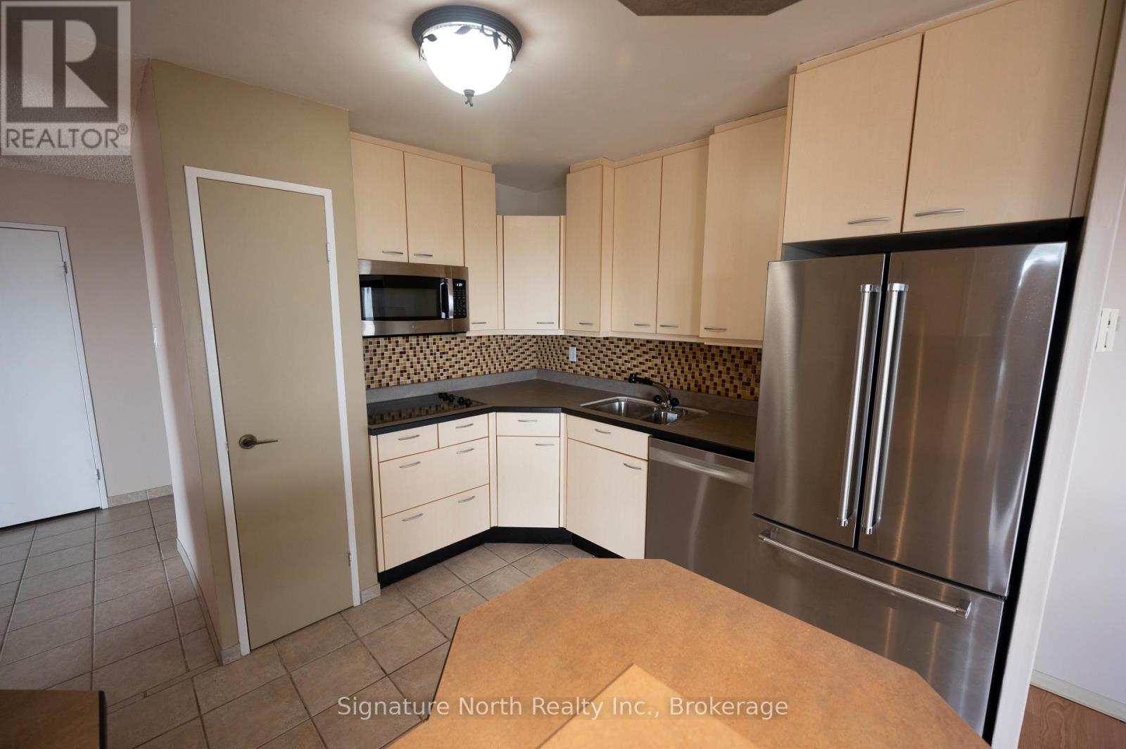 #1304 405 WAVERLEY STREET - Image 25