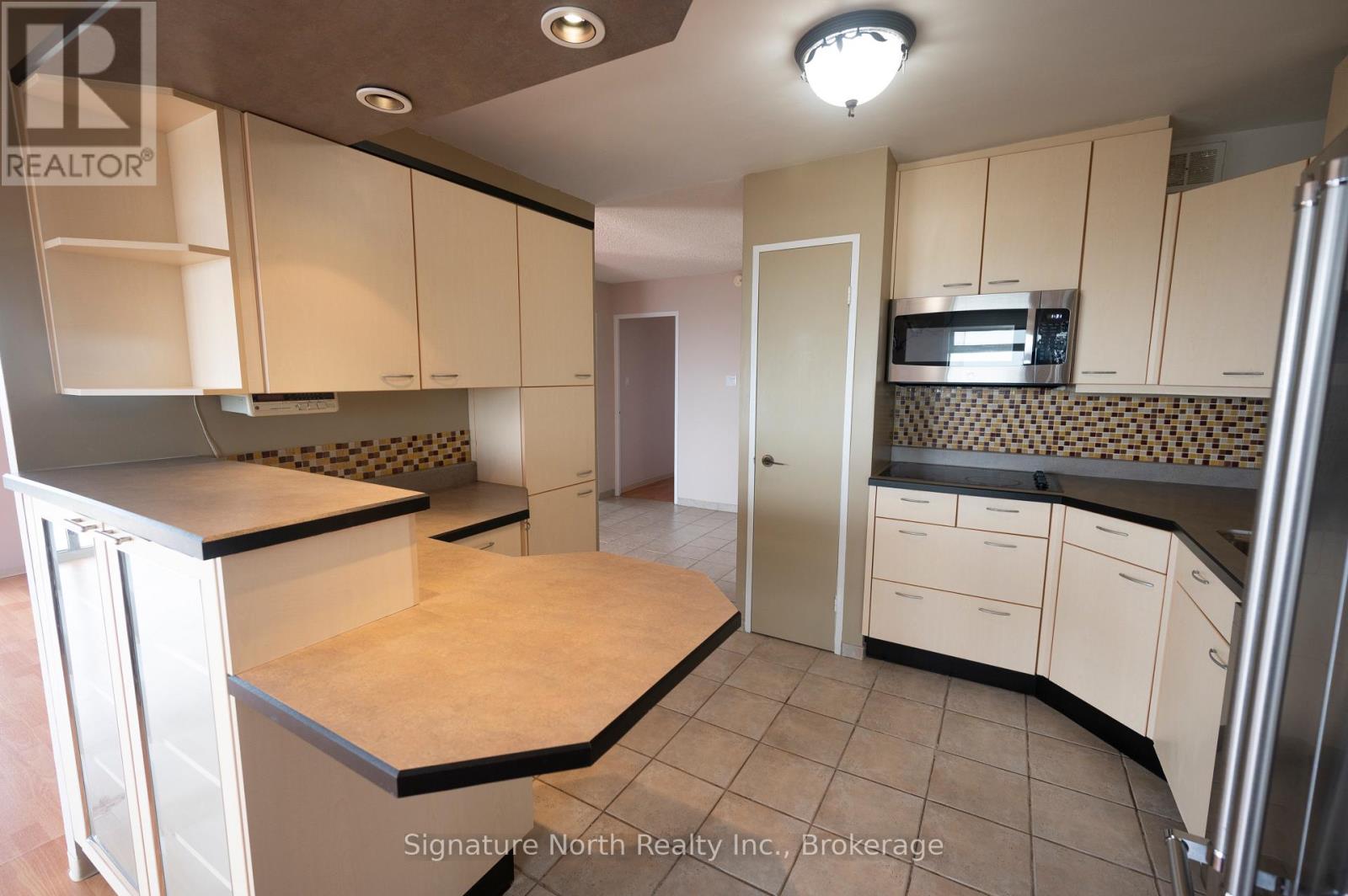 #1304 405 WAVERLEY STREET - 26