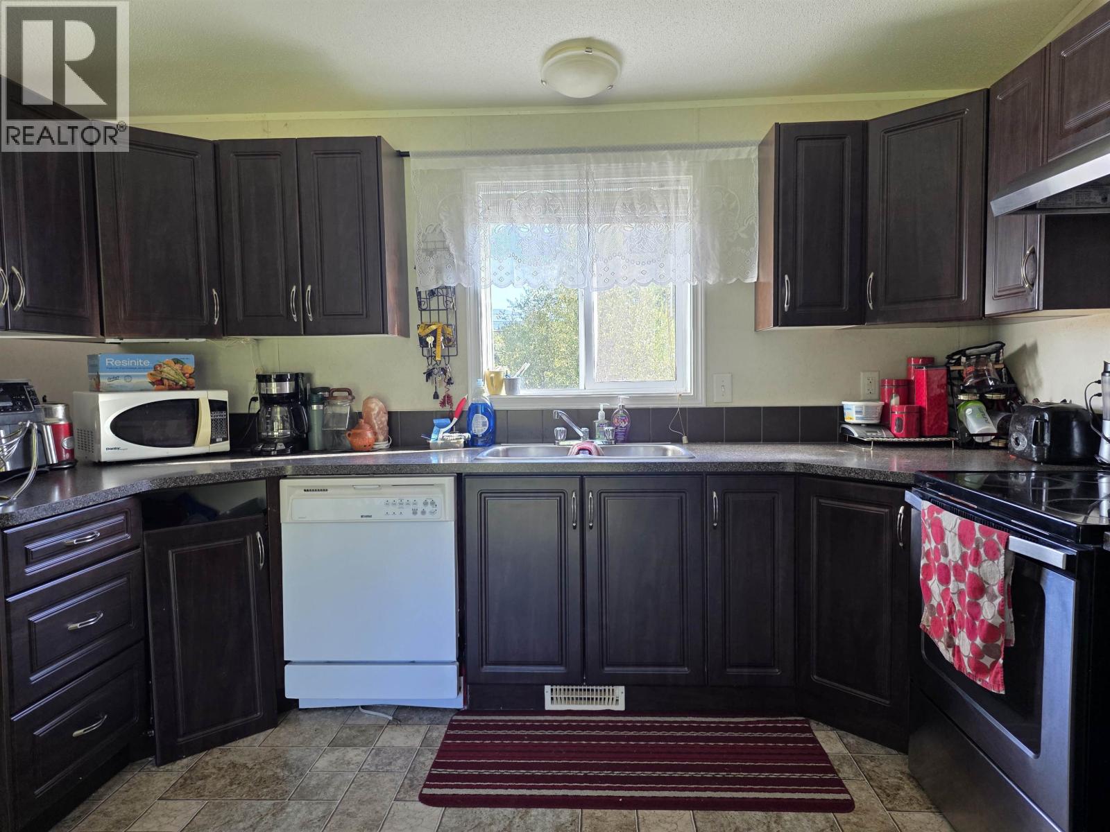 3680 SIMCOE AVENUE - 9