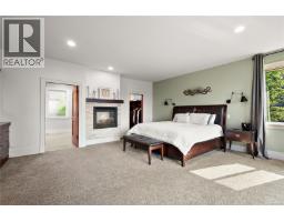 Living room - 1205 Hillgrove Rd, North Saanich, BC V8L5K7 Photo 17