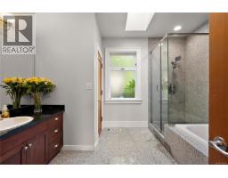 1205 Hillgrove Rd, North Saanich, BC V8L5K7 Photo 20