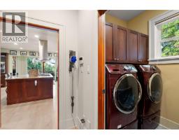 1205 Hillgrove Rd, North Saanich, BC V8L5K7 Photo 21