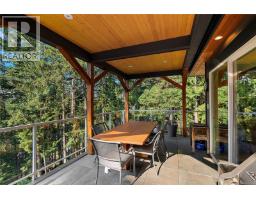 1205 Hillgrove Rd, North Saanich, BC V8L5K7 Photo 24