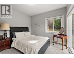 1205 Hillgrove Rd, North Saanich, BC V8L5K7 Photo 32