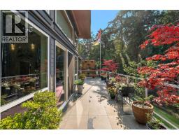 1205 Hillgrove Rd, North Saanich, BC V8L5K7 Photo 36